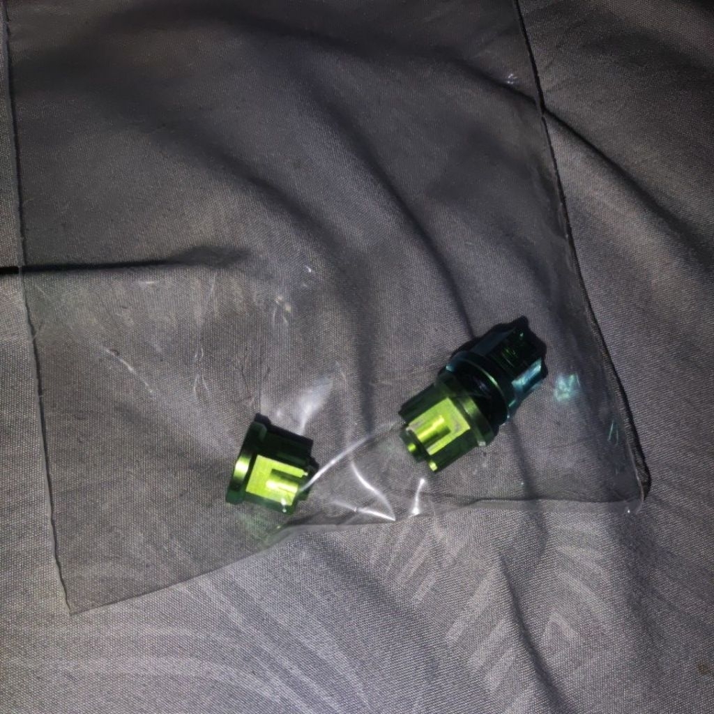 baut titanium original