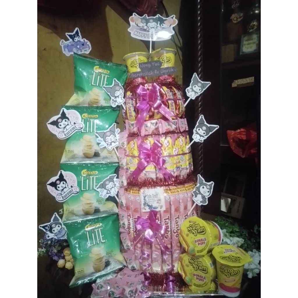 Snack tower ulang tahun Towersnack bertingkat Snacktower susun coklat hadiah kado spesial jumbo balo