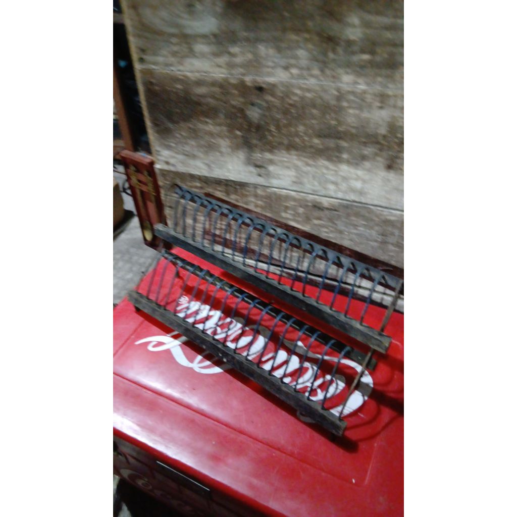 Rak kaset pita 145k jadul antik kuno lawas vintage display