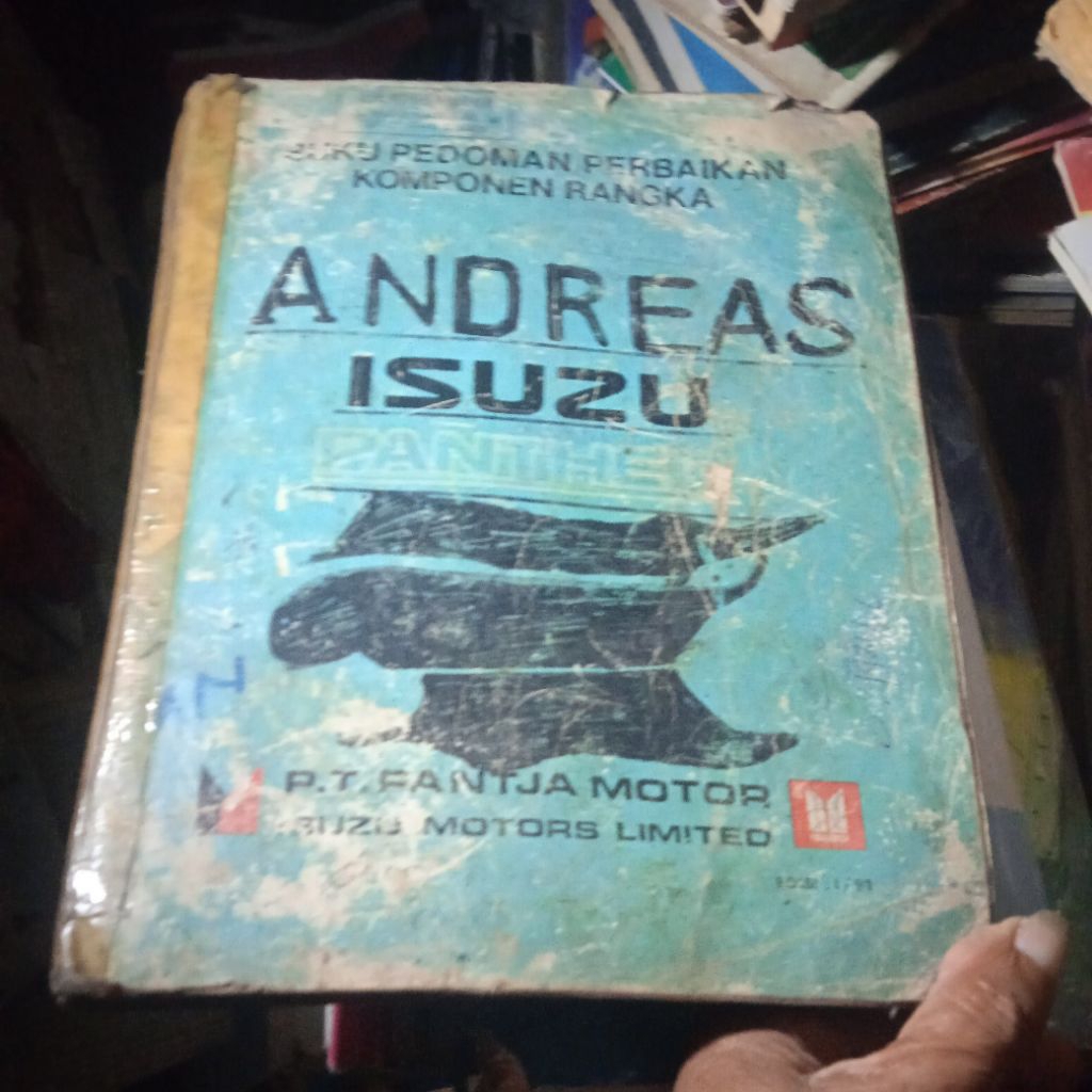 buku Pedoman Perbaikan Komponen Rangka ISUZU PANTHER, buku original