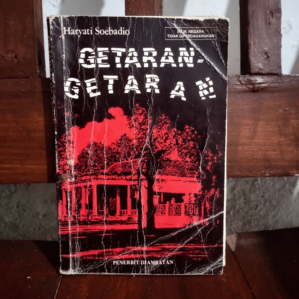 BUKU ORI  Getaran - getaran - Haryati Soebadio, 159 Halaman, tahun 2001, Penerbit Djambatan