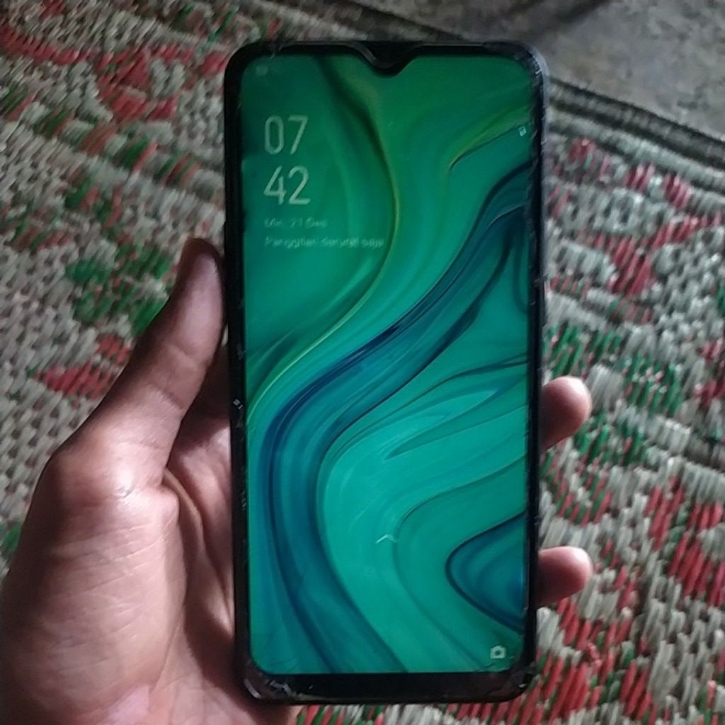 Hp oppo a1k minus tc retak + udah ada tg