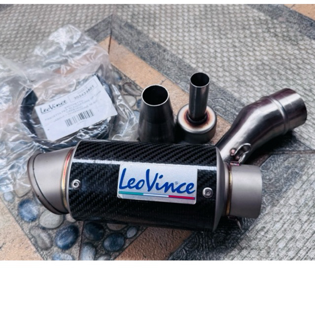 Knalpot ninja 250 fi slip on Leovince carbon