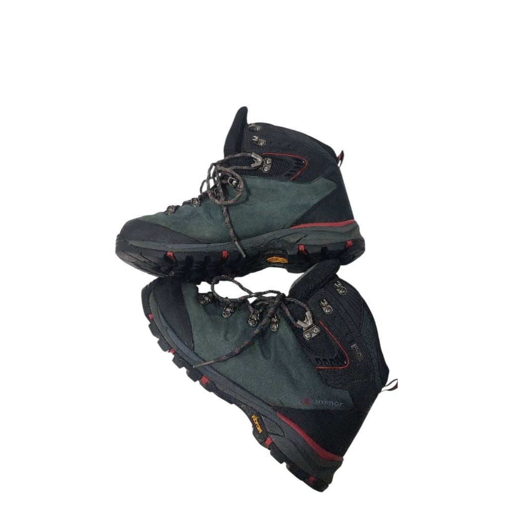 Sepatu Gunung Second Karrimor Tapak Vibram size 43,5