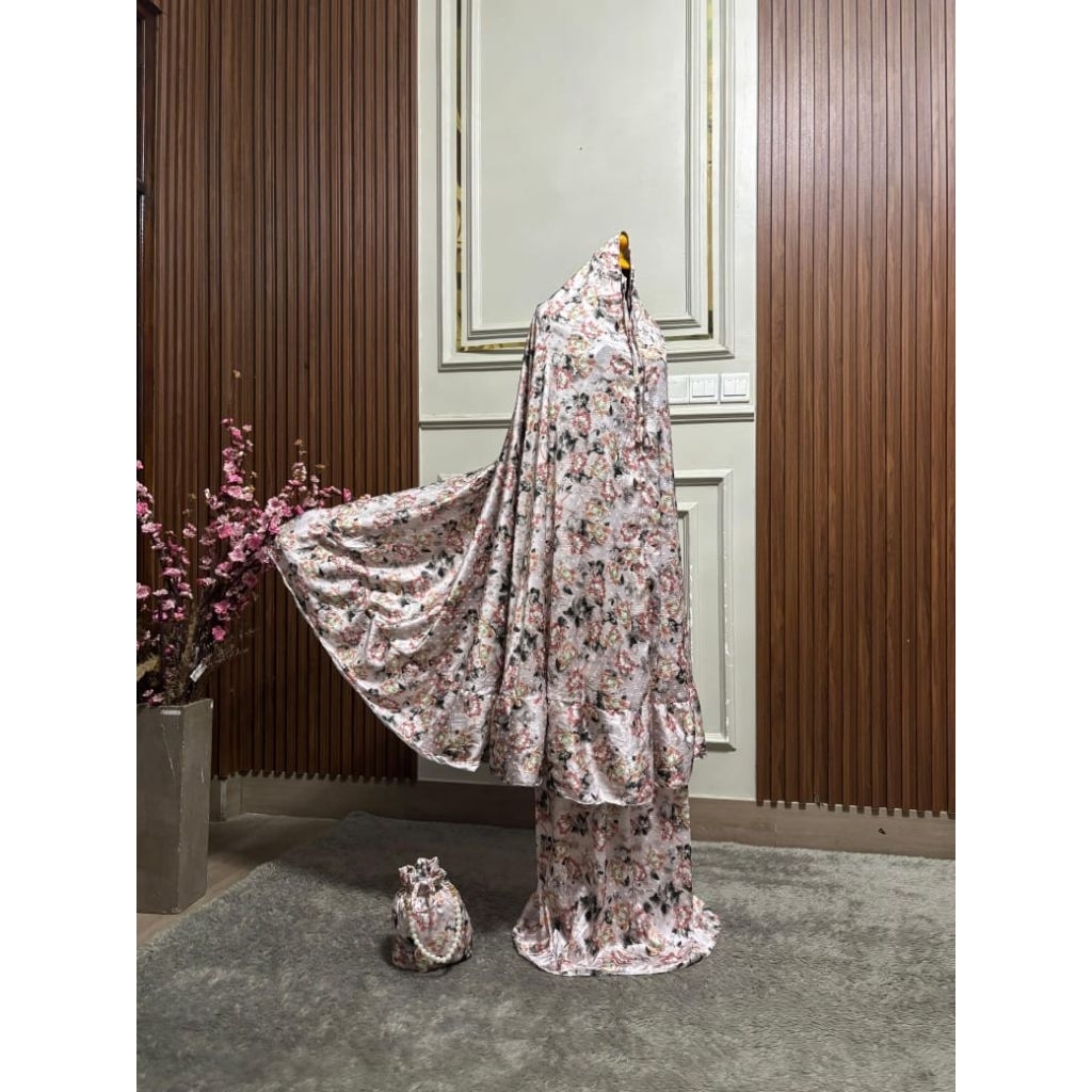 Mukena Armani Uragiri