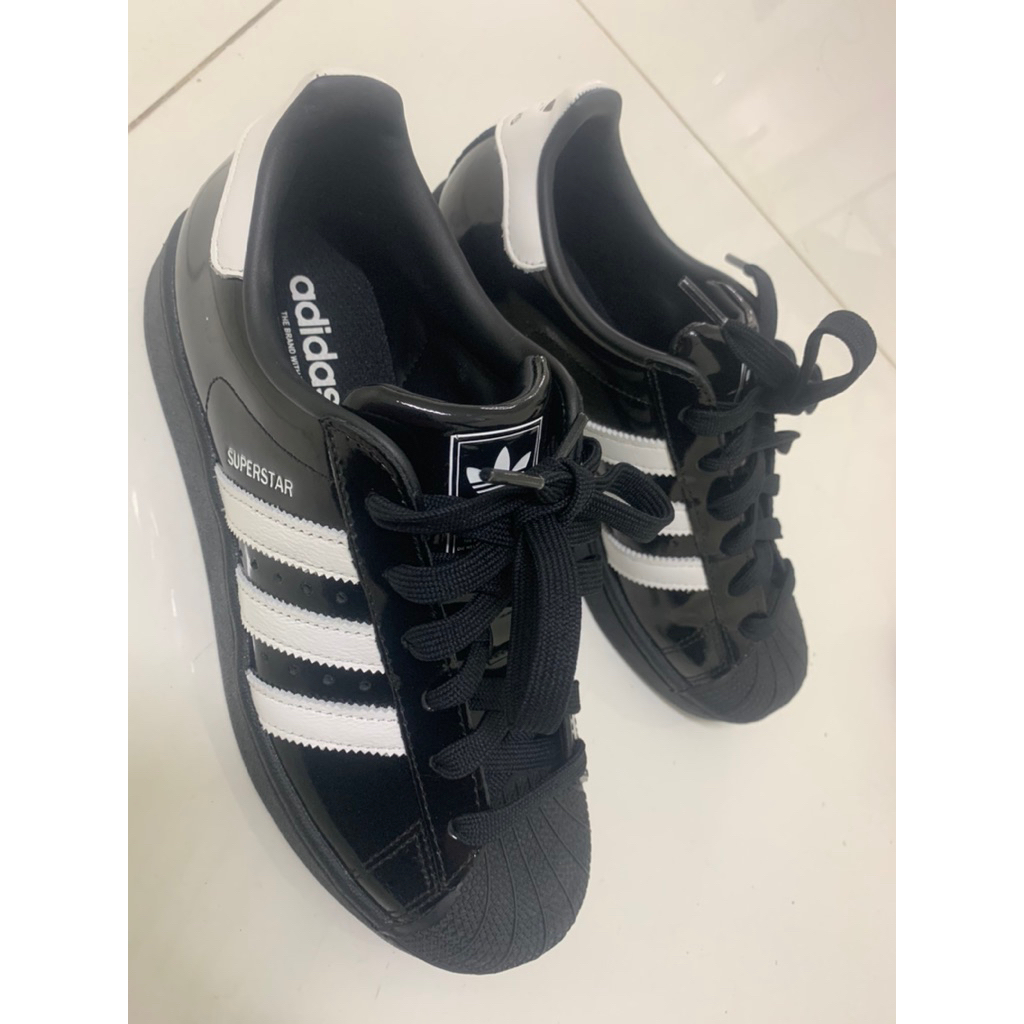 sepatu adidas wanita ori