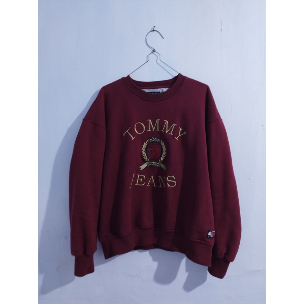 crewneck vintage tommy jeans limited edition preloved
