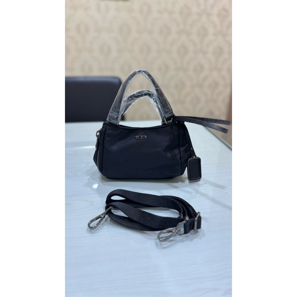 VOYAGEUR Valetta Micro Tote