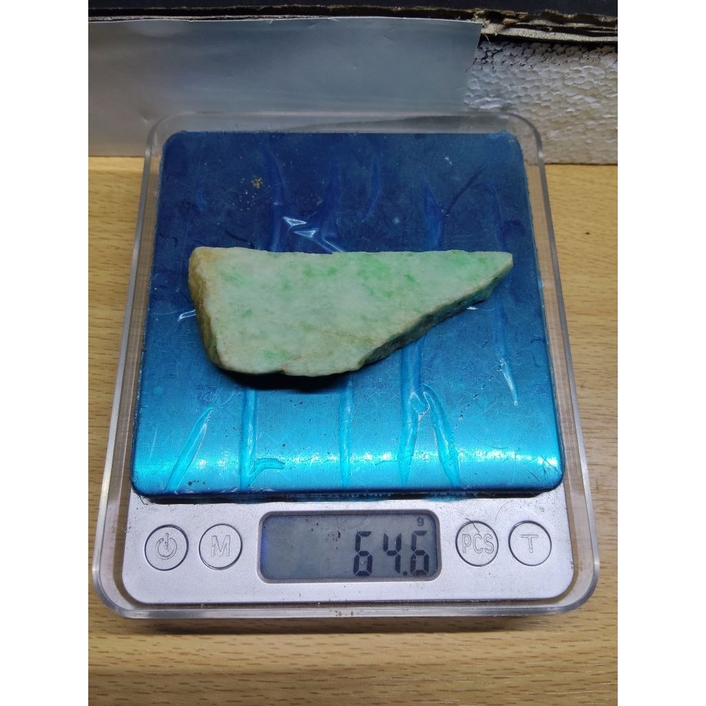 BAHAN BATU GIOK ASLI BURMA JADETE JADE B.1