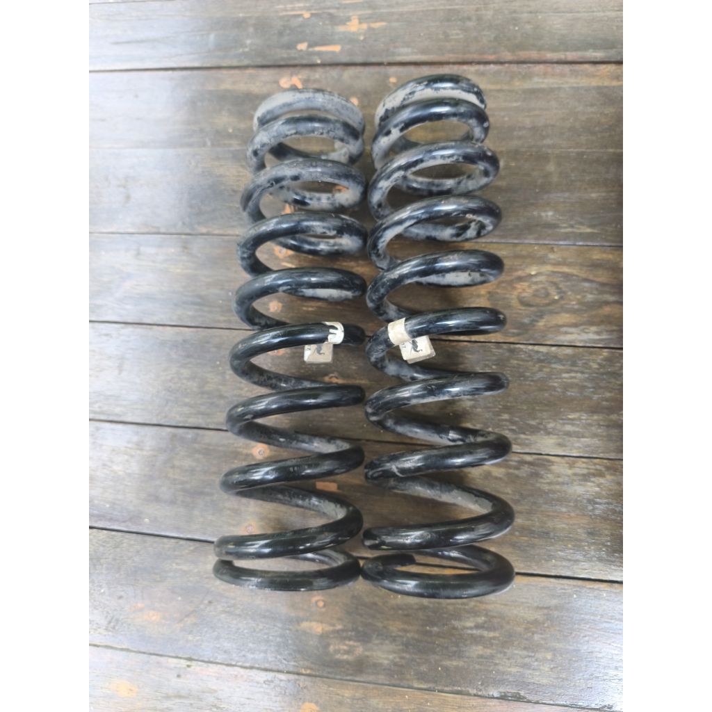 per old man emu classic fortuner depan lift 2inch