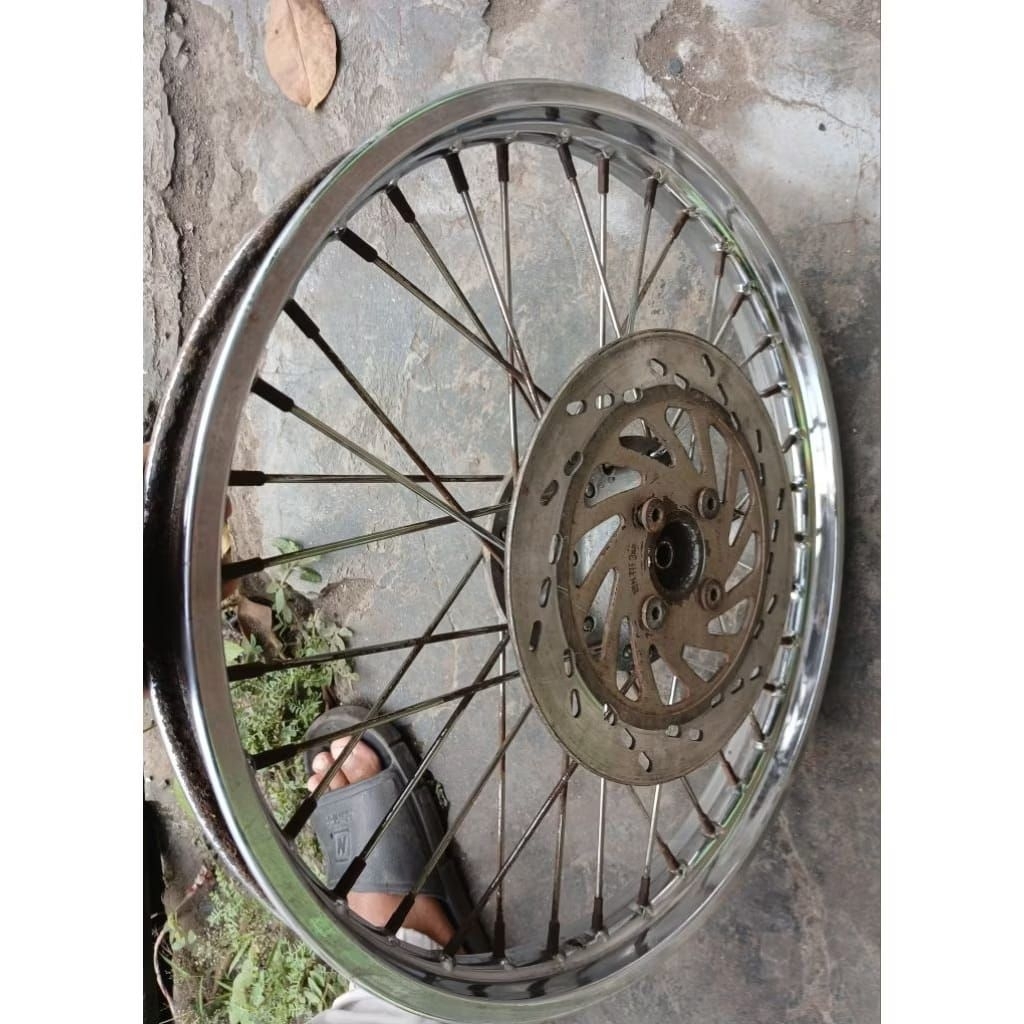 Velg/pelek jari jari depan motor verza smash lama/Shogun lama 125 set piringan cakram original copot