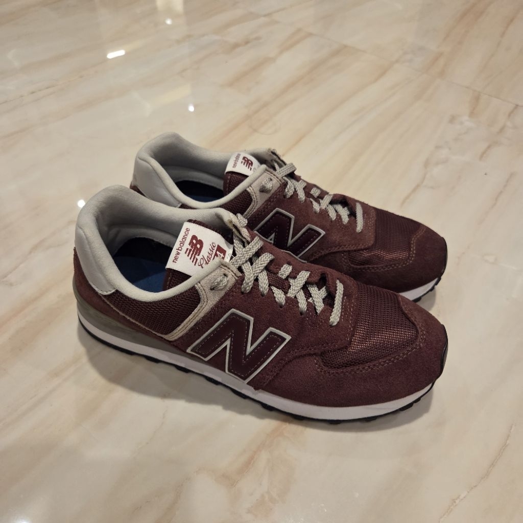 New Balance 574 Classic Preloved