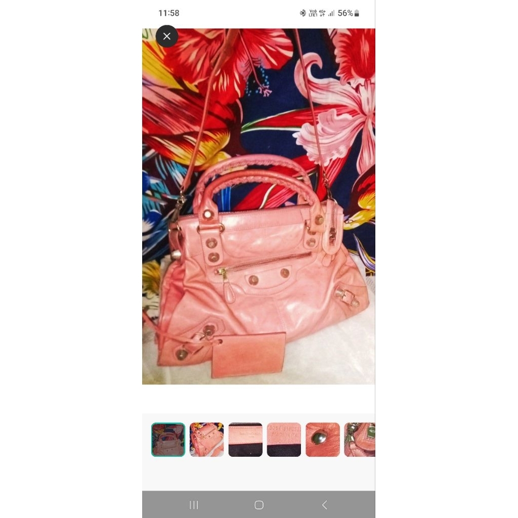 Balenciaga pinky giant city