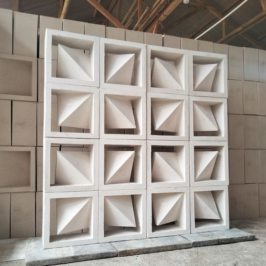 Roster beton minimalis putih L duri | Konsep Berkah Roster - Roster minimalis modern