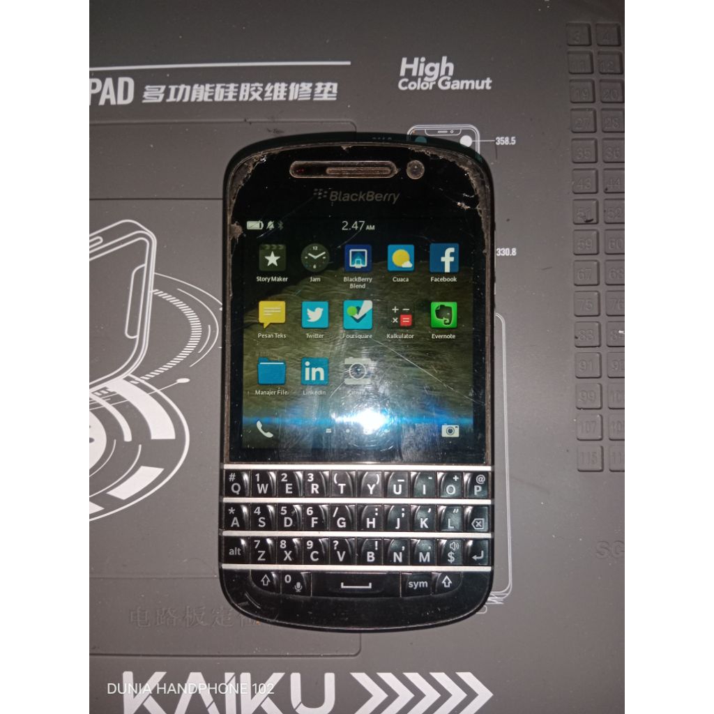 BLACKBERRY Q10 (SQN100-3) BEKAS SECOND NORMAL