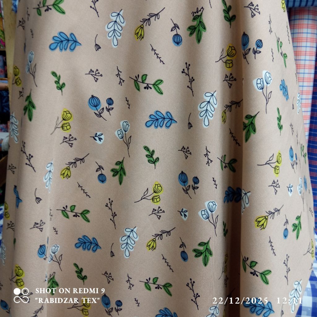KAIN COTTON SNOW VCS MOTIF BUNGA BLUE