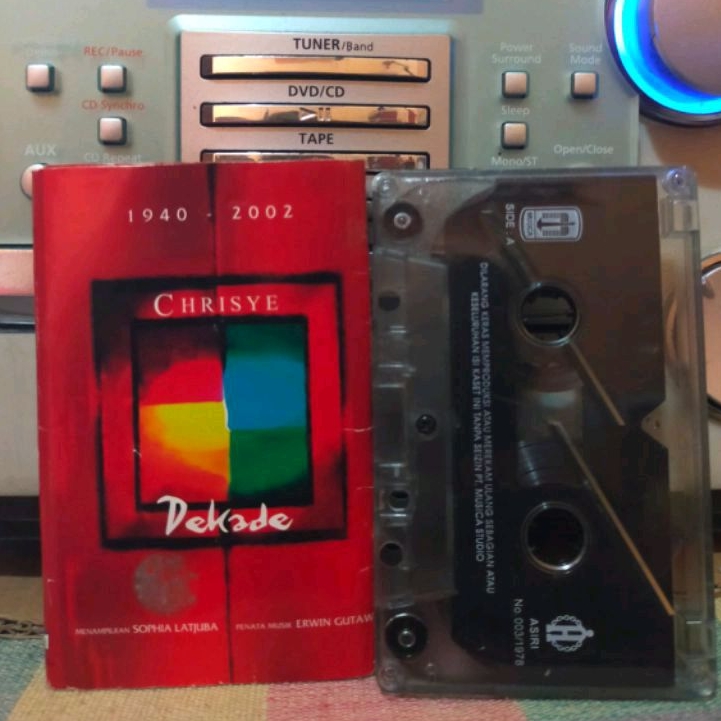 Kaset pita Chrisye Dekade