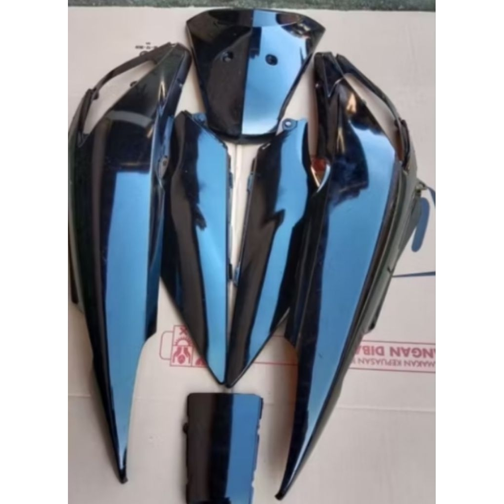 cover body motor Honda Supra x 125 lama Batman+ bok aki+ panel warna hitam polos