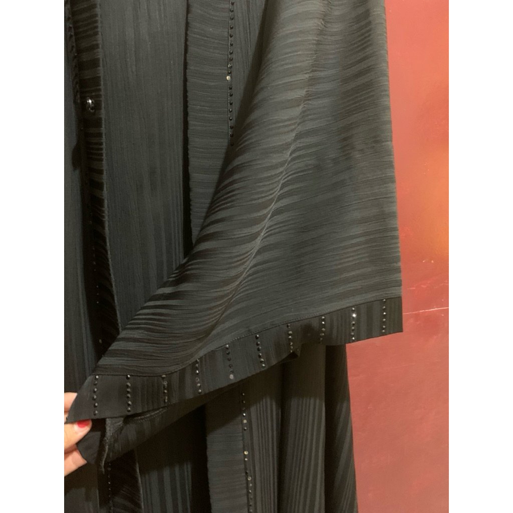 ABAYA hitam preloved lokal.
