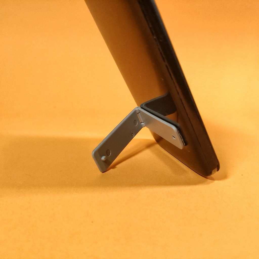 stand hp tempel belakang dengan tulisan smiling | universal hp android Apple | kickstand lipat