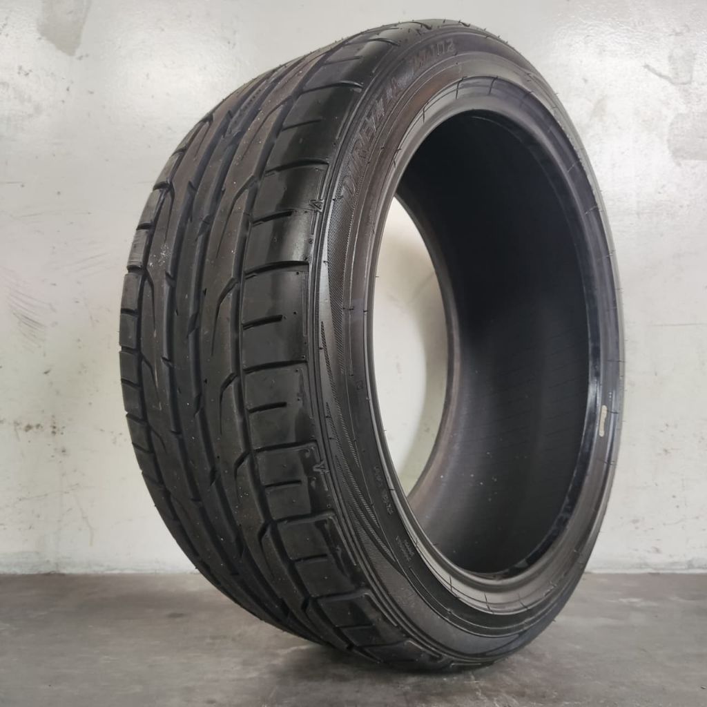 Ban Dunlop 215/45 R17 Direzza DZ102 Ban Mobil Ring 17