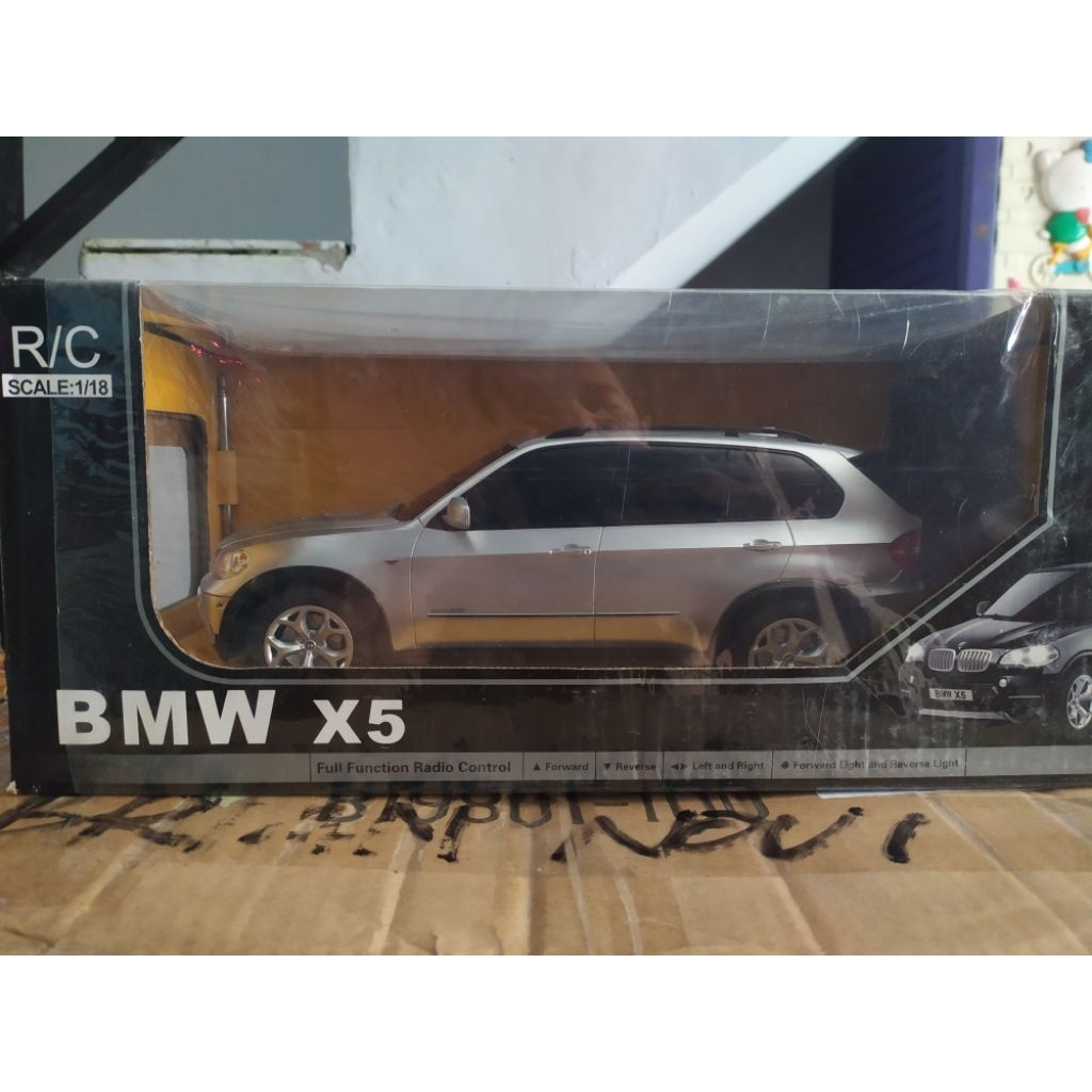 RC BMW X5 skala 1:18