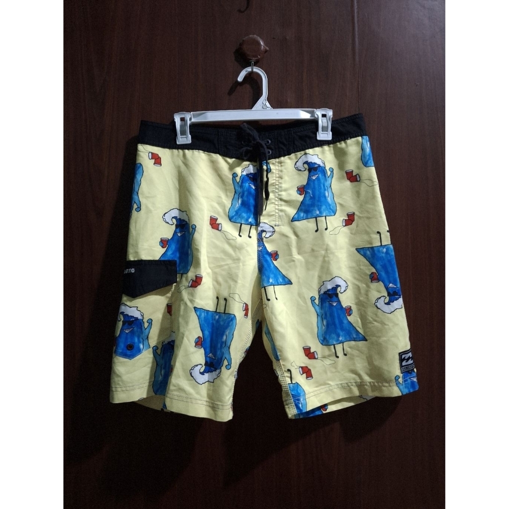celana Billabong surfing pantai (32)