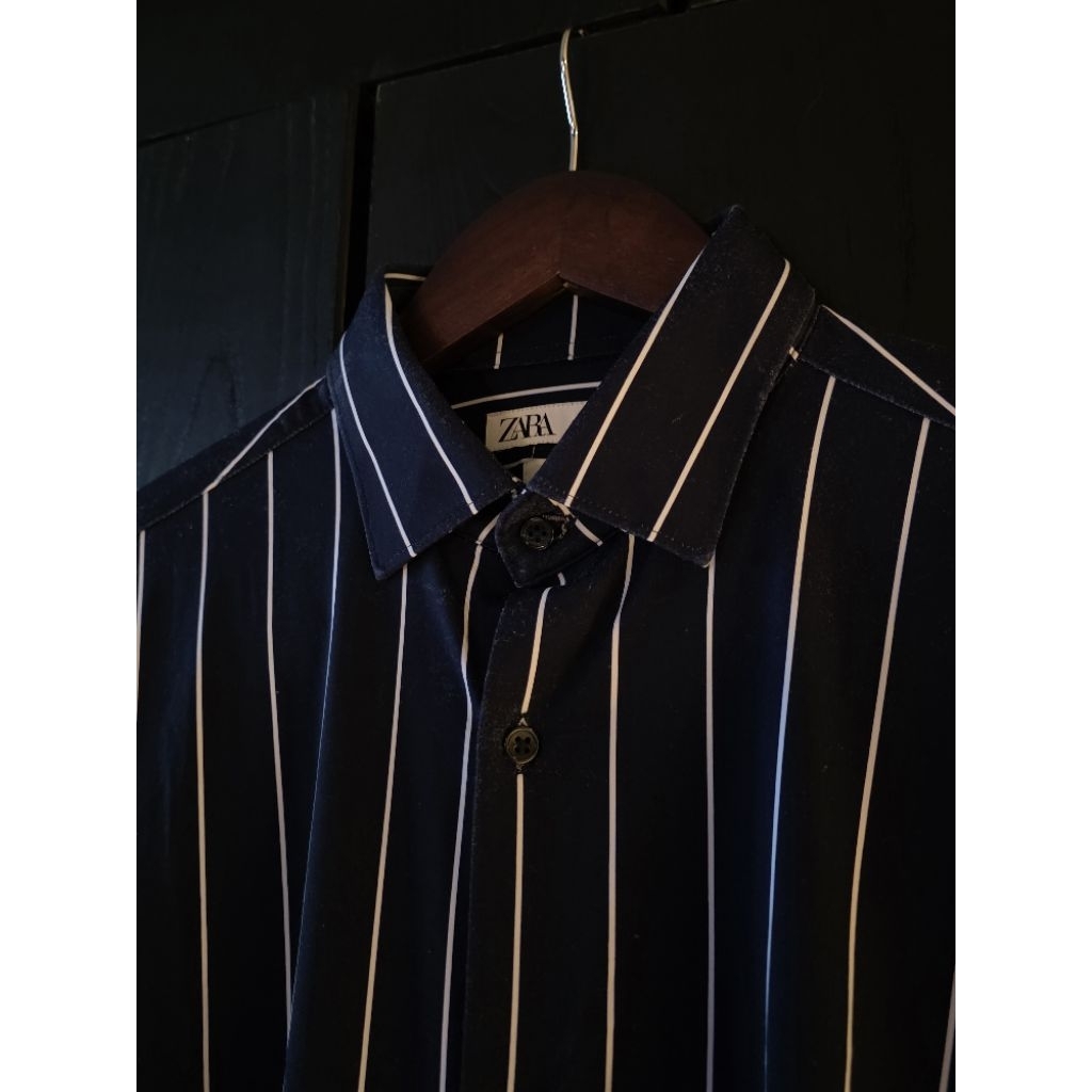 Zara Silk Shirt Luxury style. Super Limited. 100% original. size S. baju kemeja slim fit pria buat k