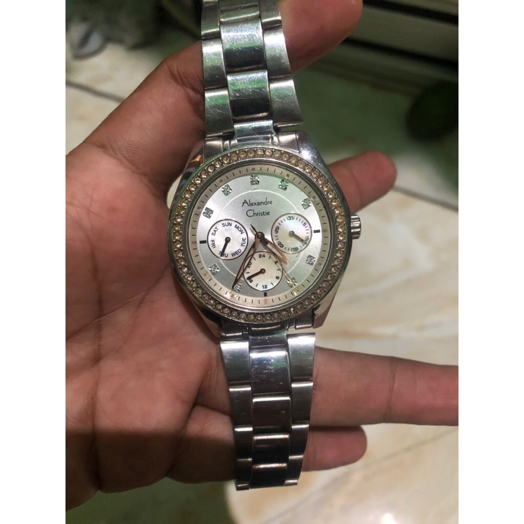 Jam AC cewek Baca deskripsi