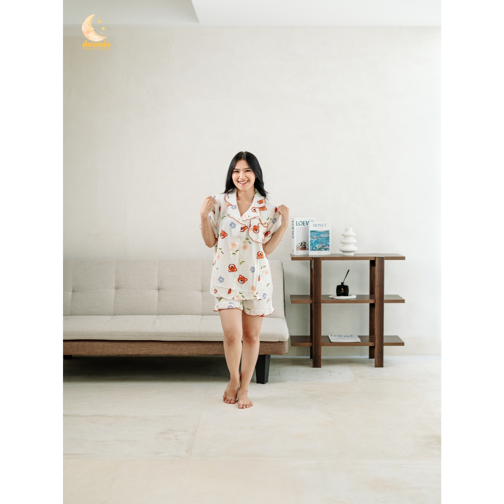 Devmio Baju Tidur Wanita Dewasa 6156 Bahan Katun Premium Adem Warna Putih Baju Pendek & Celana Pende