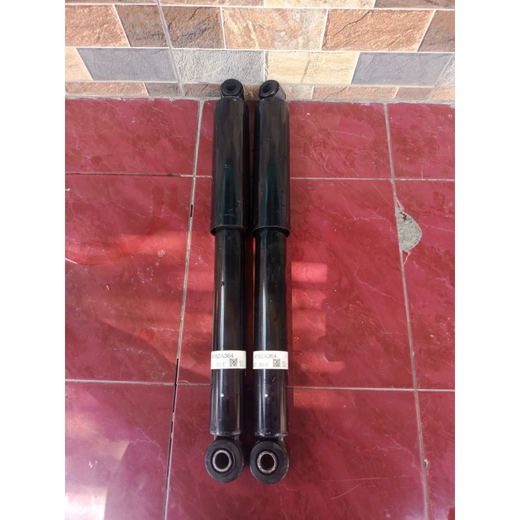 Shock Belakang original Pajero