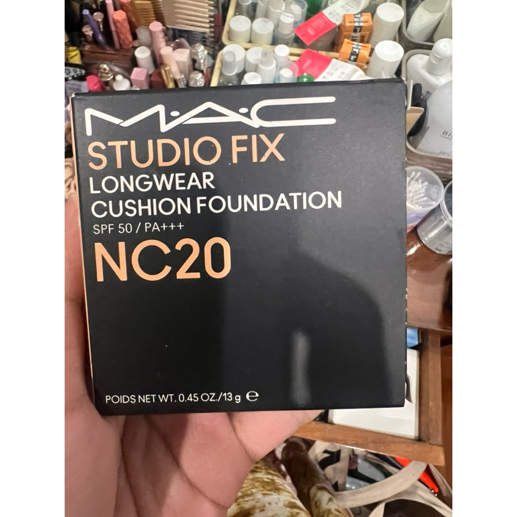 Mac Cosmetics Studio Fix Cushion Foundation Shade NC20