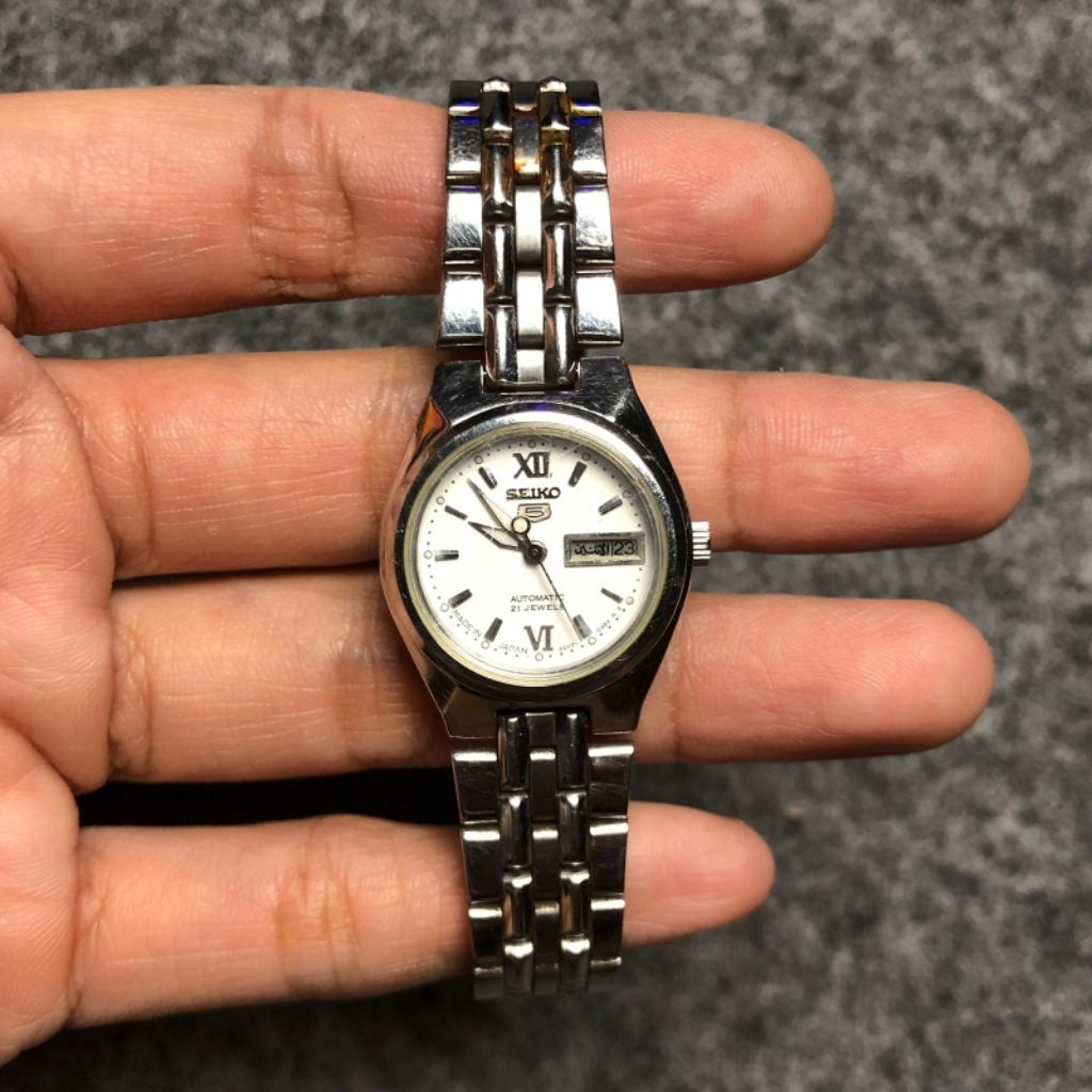 Jam second seiko 5 vintage original