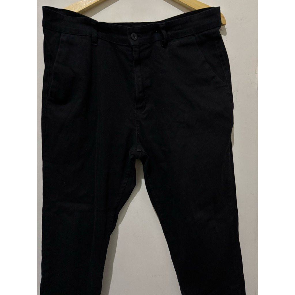 celana kain hitam pria
