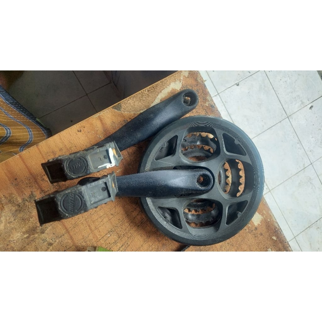 CRANK ALLOY MTB BEKAS MULUS LIKE NEW 170MM