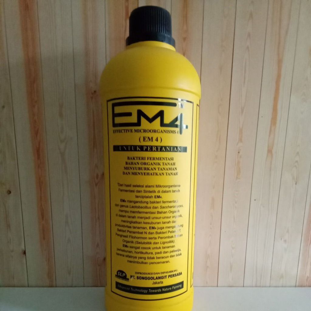 EM4 PERTANIAN 1L exp 12 2025