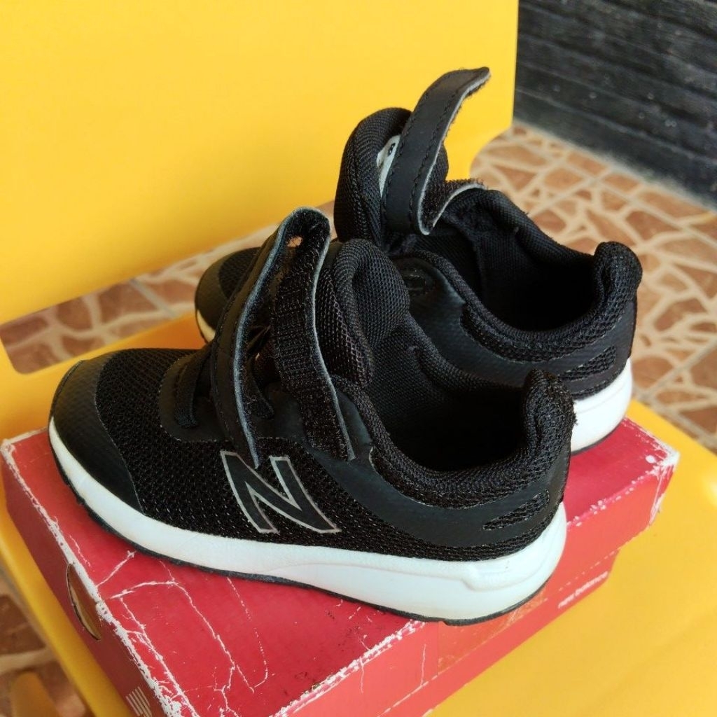 PL sepatu balita n*w b*lnce bekas second