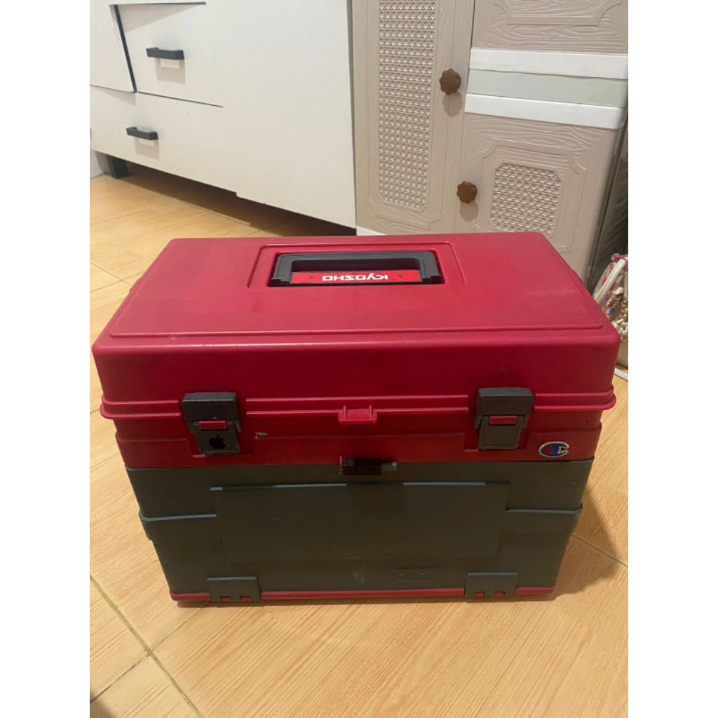 Box HJH dan mesin bubut yugos