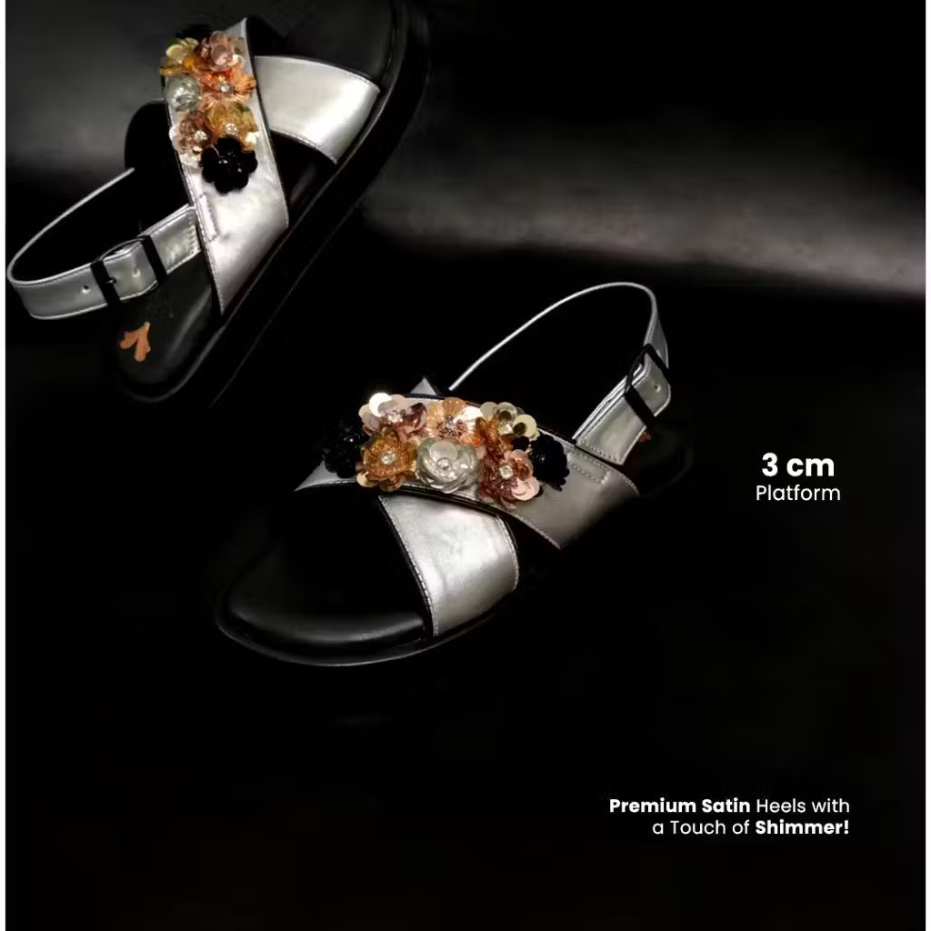 PRELOVED SANDALS - sendal beads manik