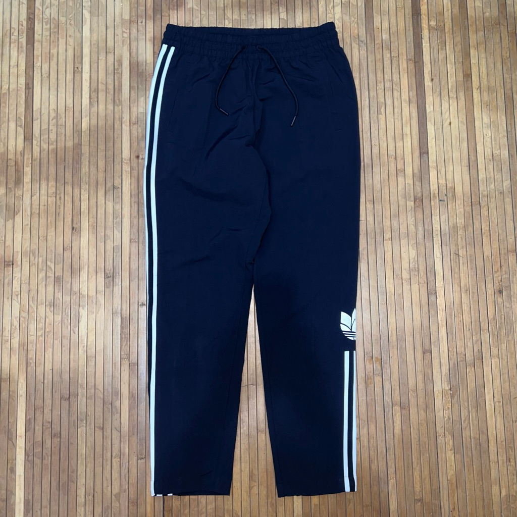 ADIDAS ORIGINALS ADICOLOR 3D TREFOIL 3 STRIPES TRACK SUIT NYLON PANTS