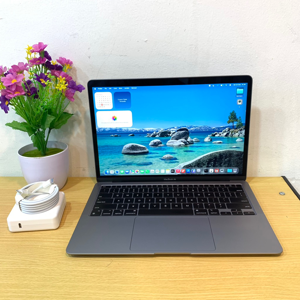 Macbook Air Retina M1 2020, Chipset Apple M1 || RAM 16gb SSD 512gb + BACKLIGHT