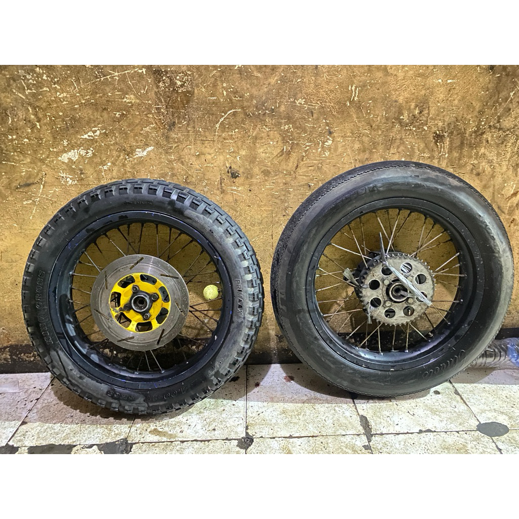 velg set ring 17 tapak lebar plus ban coco motor custom