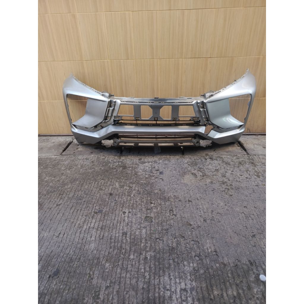 Bumper Depan Xpander 2019 original