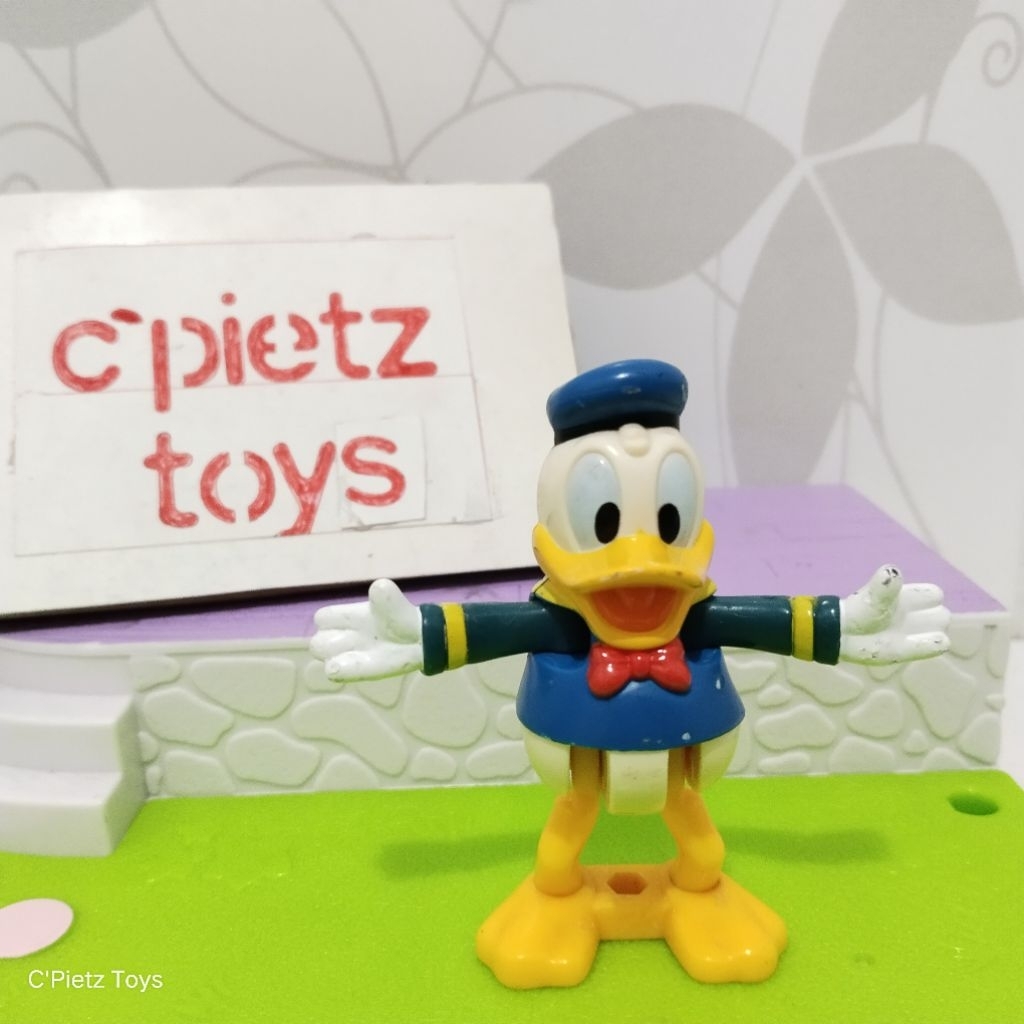 Figure Disney Donald Duck Series (Second/Preloved)