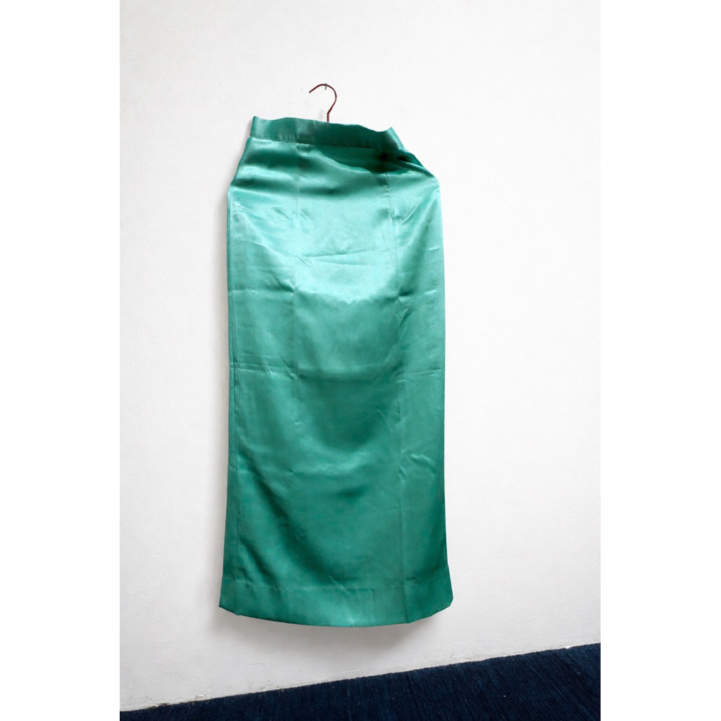 [Preloved] Rok Satin Hijau Tosca | Rok Span Wanita Panjang 94cm Elegan