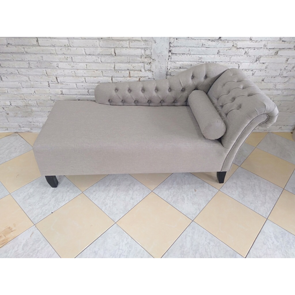 sofa ruang tamu model kancing