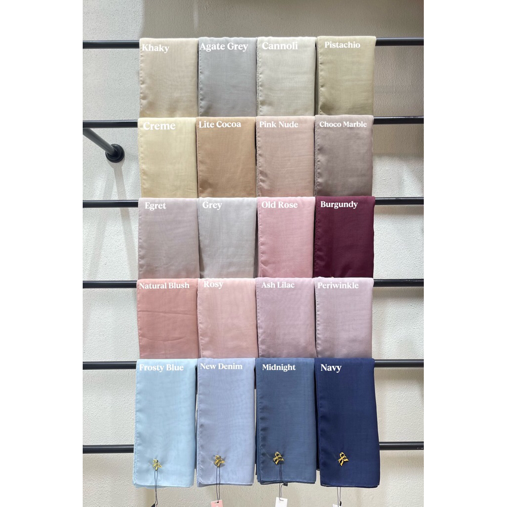 Puris Premium Square Hijab by Puru Kambera