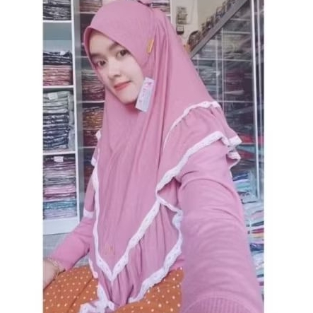 471 HIJAB INSTANT DOA IBU SIRIA TALI REMPEL RENDA PUTIH SUSUN JERSEY VARALE STANDART LABEL AKRILIK O