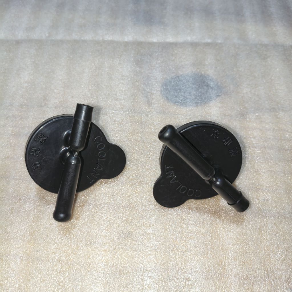 Tutup Tabung Air Radiator Mobil Universal