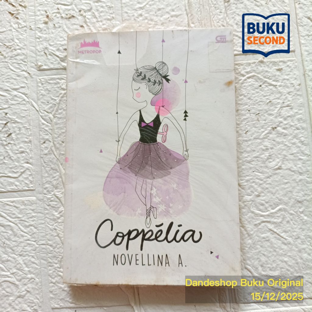 Coppelia oleh Novellina A.  - Novel Bekas Preloved Metropop